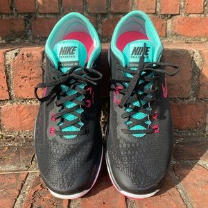 NWOB Nike Flex Supreme Shoes